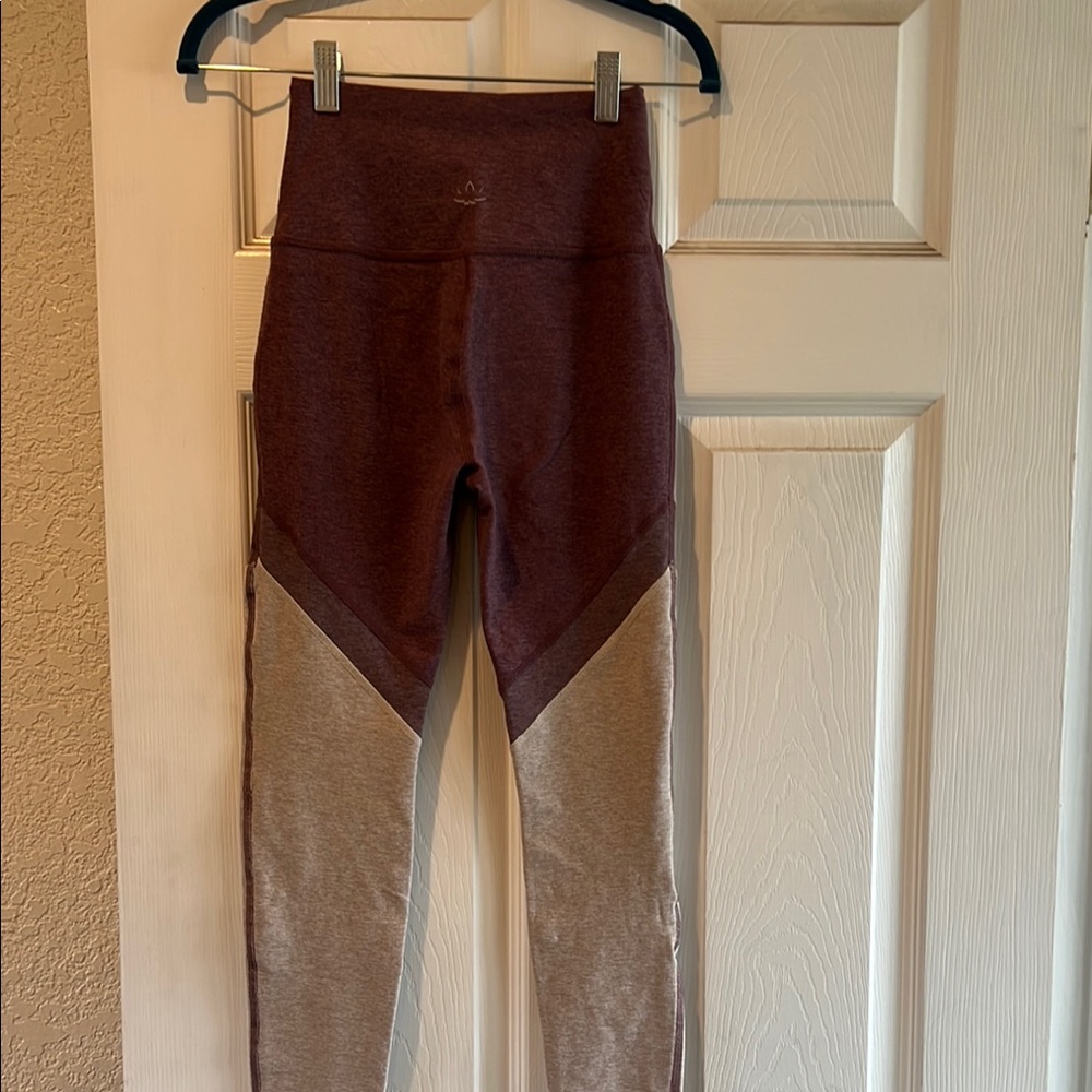 Aerie High-Waisted Colorblock Leggings